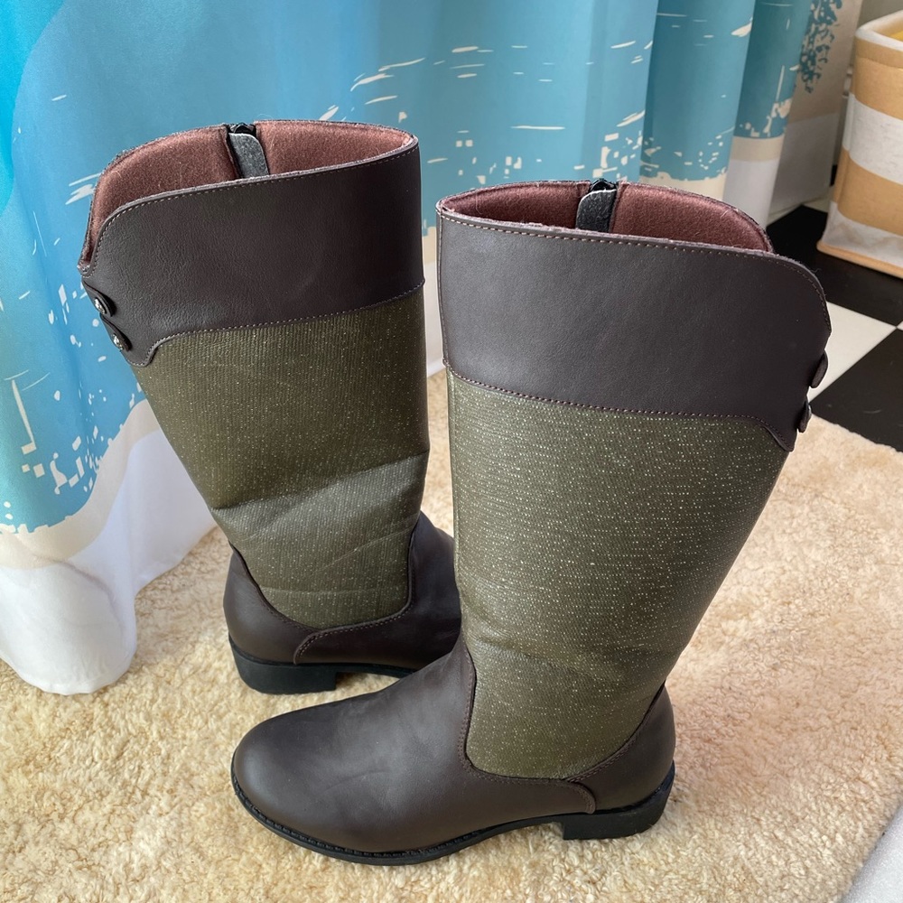 Warm, stylish boots-fully insulated, waterproof. Army green and brown leather.